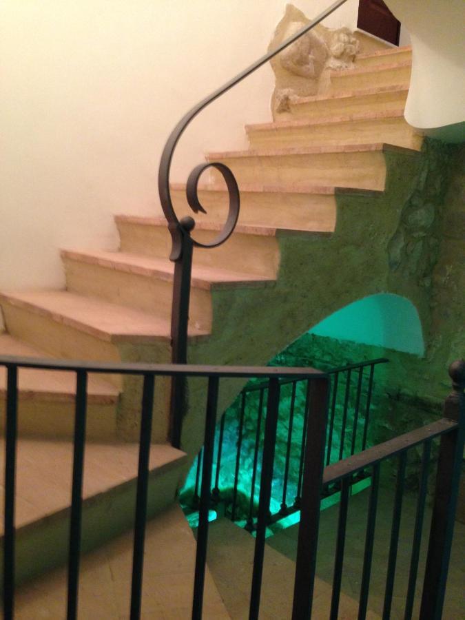 La "Casetta Rossa Del Borgo" Тропеа Екстер'єр фото