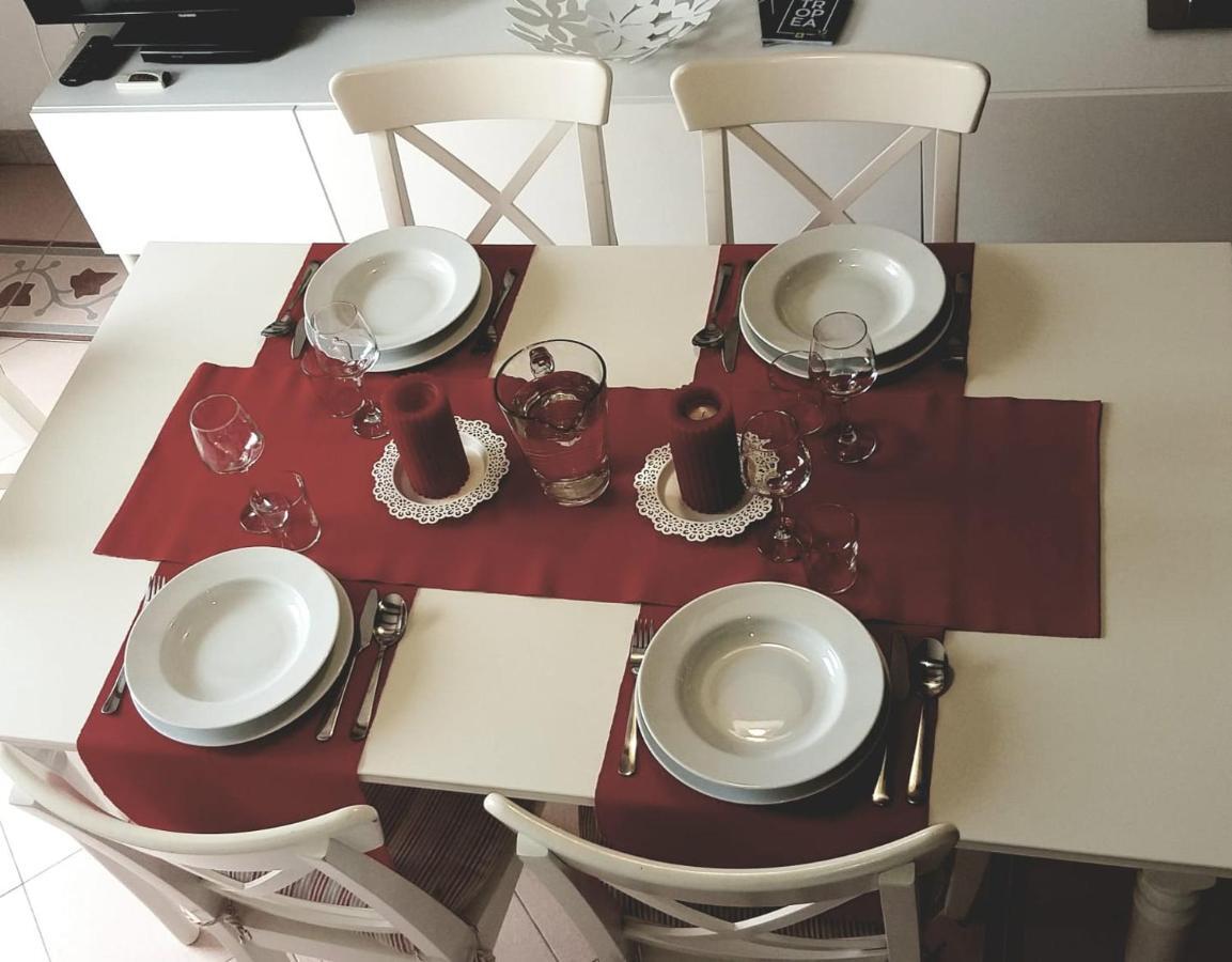 La "Casetta Rossa Del Borgo" Тропеа Екстер'єр фото